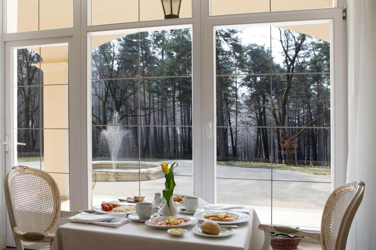 Kronon Park Hotel Grodno Restaurante foto